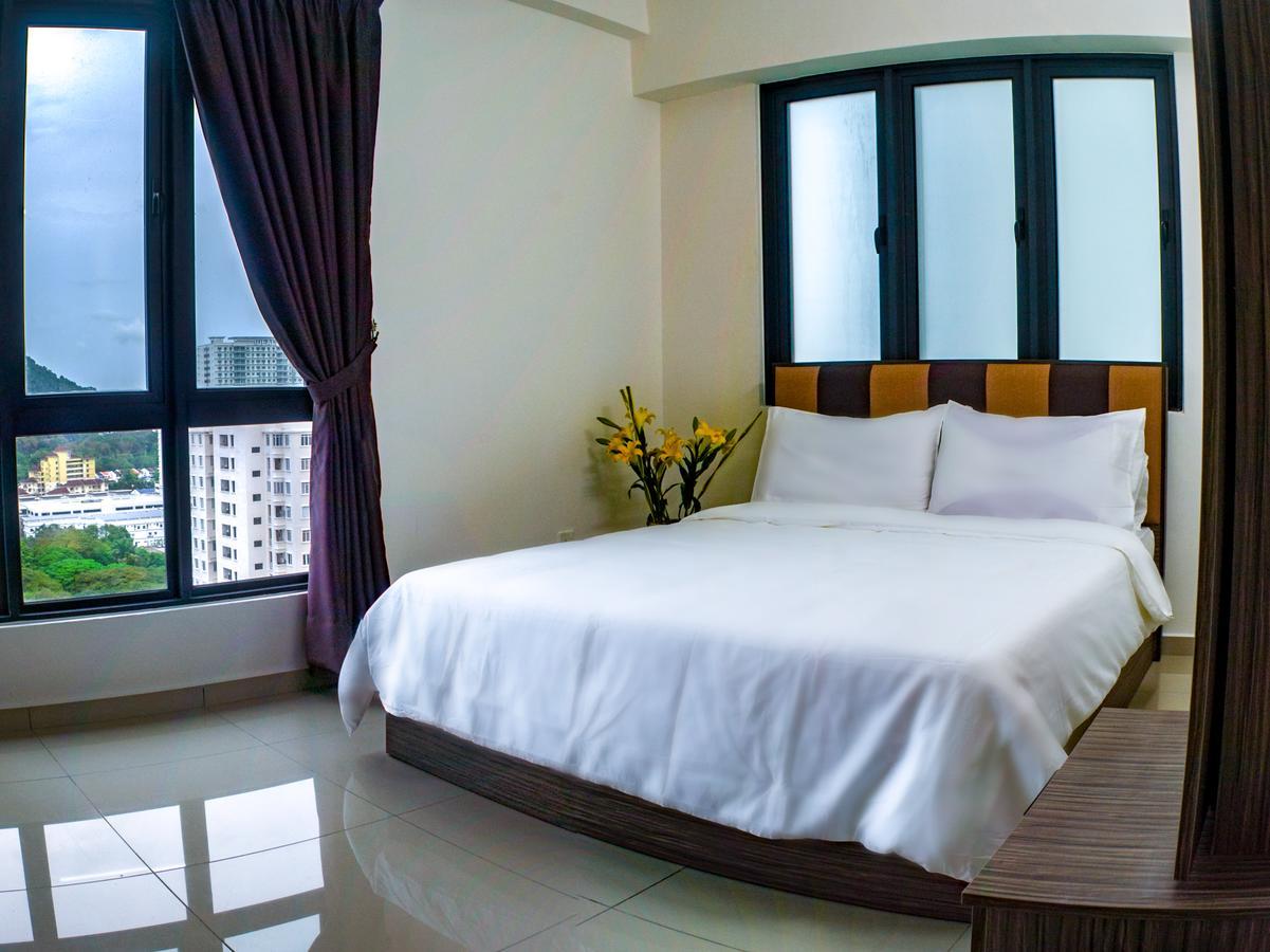 Lazy Traveler'S Suite By D Imperio Homestay جورج تاون المظهر الخارجي الصورة